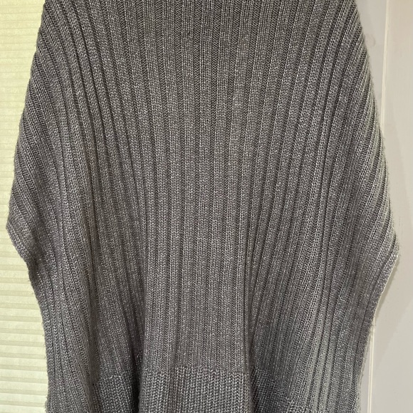 Pre-loved Simply Vera Wang pull-over cardigan - Picture 2 of 6